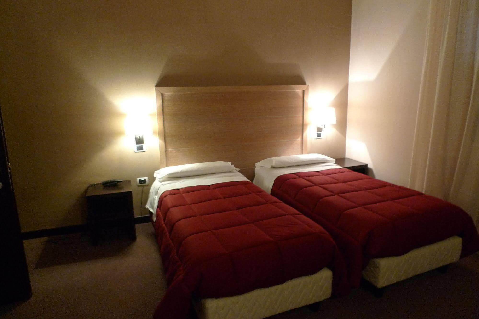 Hotel De Meis Capistrello 외부 사진